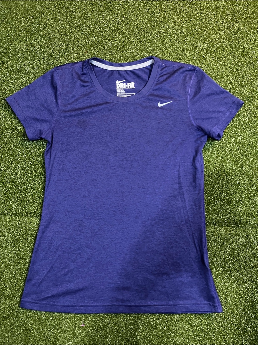 Nike Dry Fit Short Sleeve T-Shirt Womens Small Purple Regular Fit